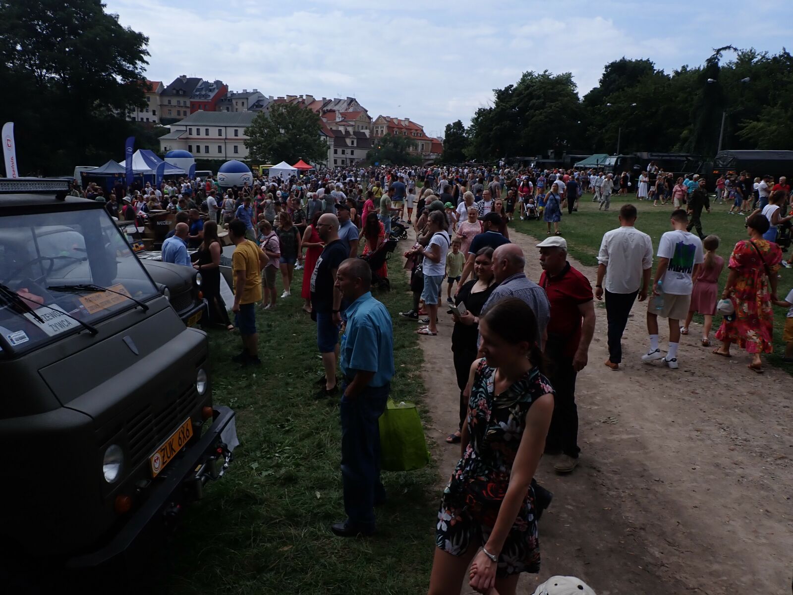 p8151238.jpg