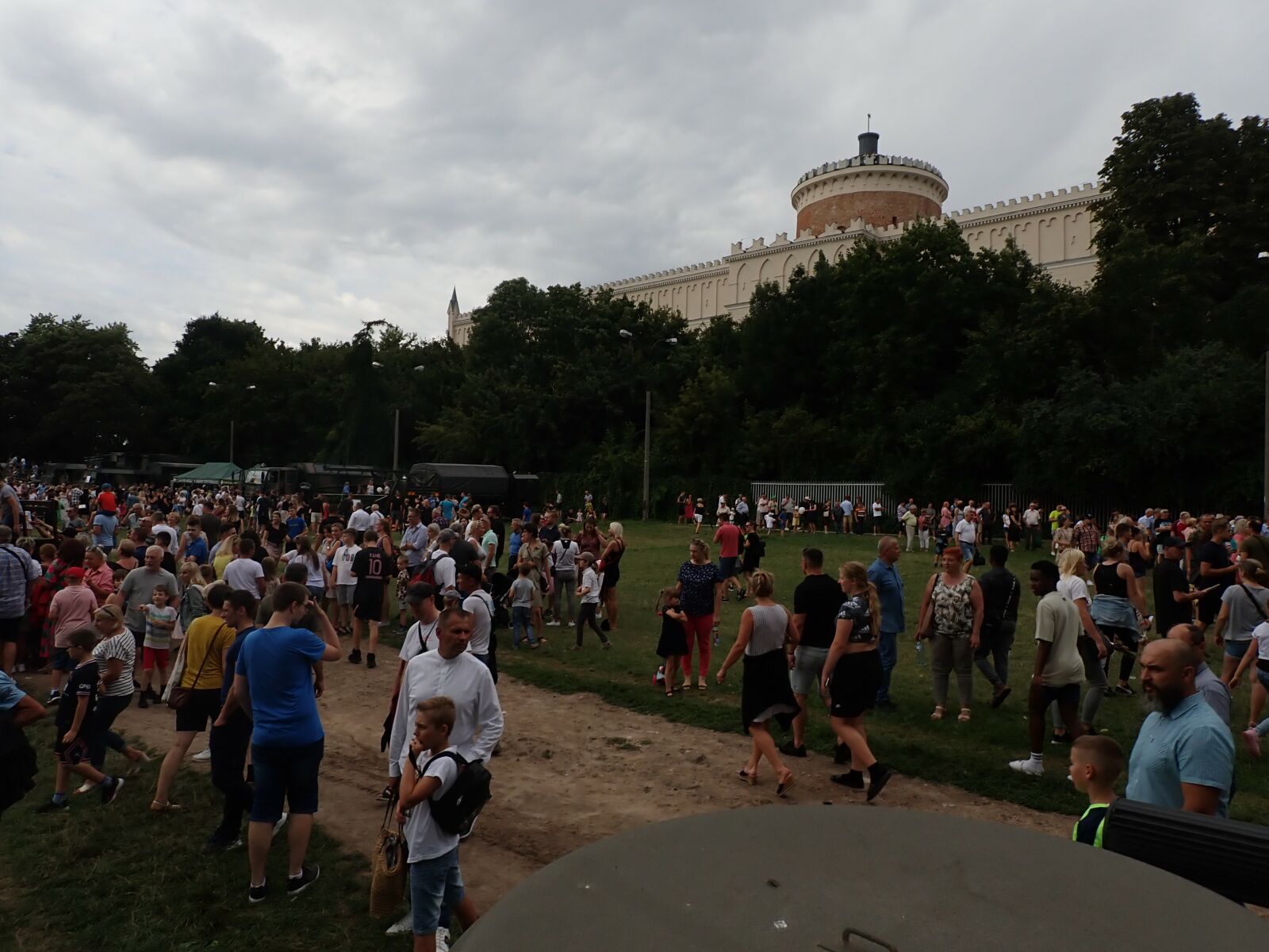 p8151241.jpg